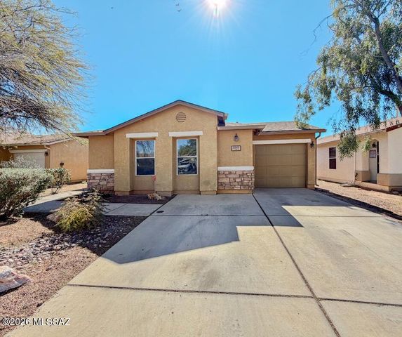 8265 W Redshank Drive, Tucson, AZ 85757