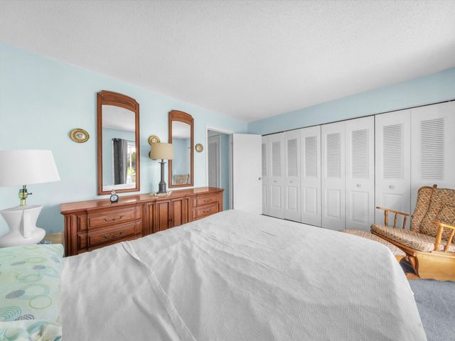 43 BERKSHIRE B, West Palm Beach, FL 33417