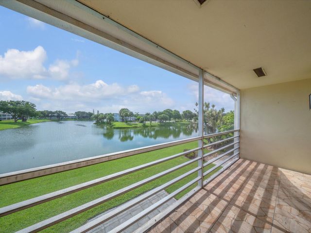 43 BERKSHIRE B, West Palm Beach, FL 33417