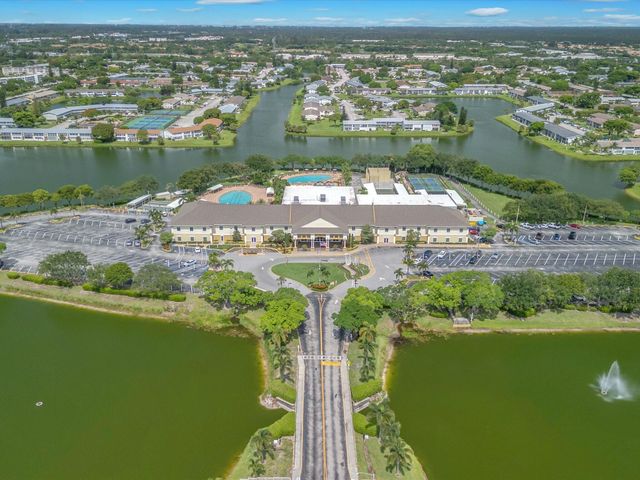43 BERKSHIRE B, West Palm Beach, FL 33417