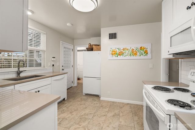 913 5th Avenue SW, Puyallup, WA 98371