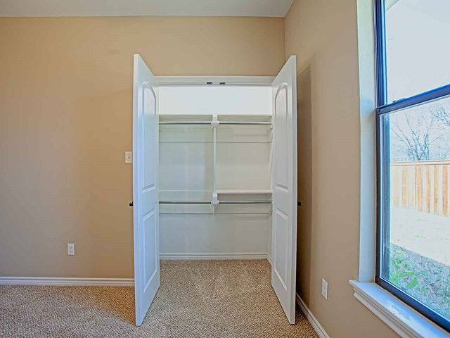 111 Oak Street, Emory, TX 75440