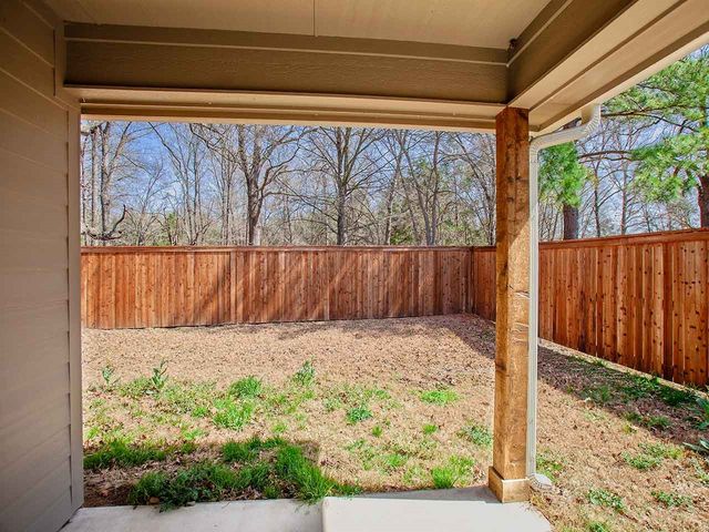 111 Oak Street, Emory, TX 75440