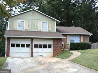1187 Mannbrook Drive, Stone Mountain, GA 30083