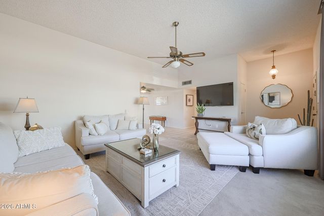 10649 W BROOKSIDE Drive, Sun City, AZ 85351