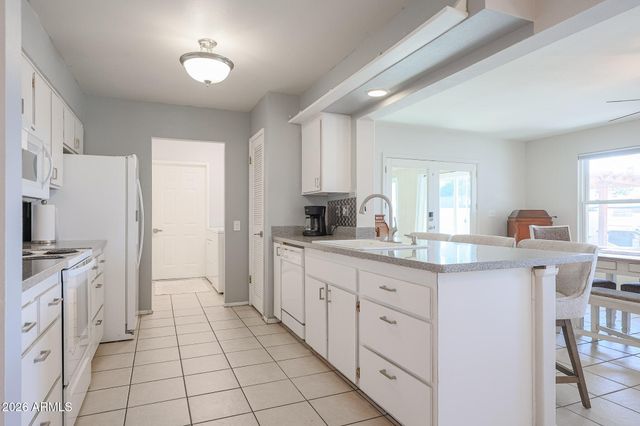 10649 W BROOKSIDE Drive, Sun City, AZ 85351