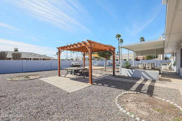 10649 W BROOKSIDE Drive, Sun City, AZ 85351