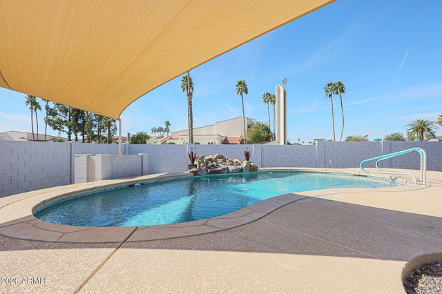 10649 W BROOKSIDE Drive, Sun City, AZ 85351