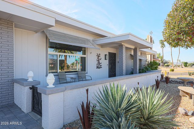 10649 W BROOKSIDE Drive, Sun City, AZ 85351