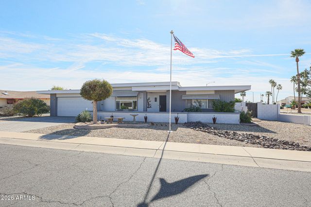 10649 W BROOKSIDE Drive, Sun City, AZ 85351