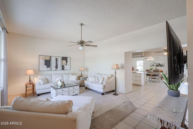 10649 W BROOKSIDE Drive, Sun City, AZ 85351