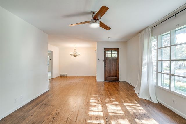 4616 Selkirk Drive, Fort Worth, TX 76109