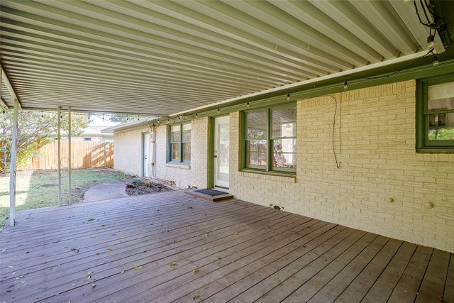 4616 Selkirk Drive, Fort Worth, TX 76109