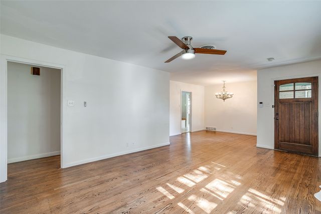 4616 Selkirk Drive, Fort Worth, TX 76109