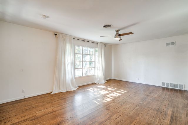 4616 Selkirk Drive, Fort Worth, TX 76109