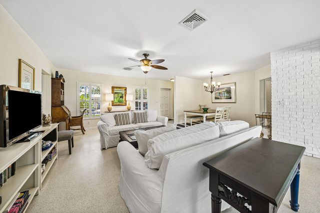 5550 Osprey Drive, Ocean Ridge, FL 33435