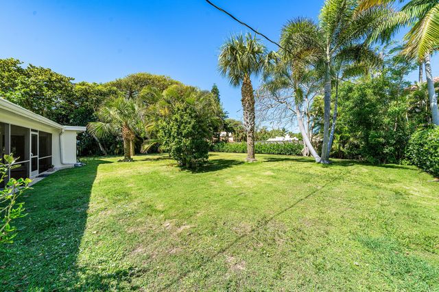 5550 Osprey Drive, Ocean Ridge, FL 33435