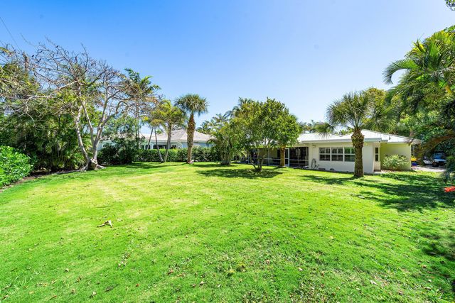 5550 Osprey Drive, Ocean Ridge, FL 33435