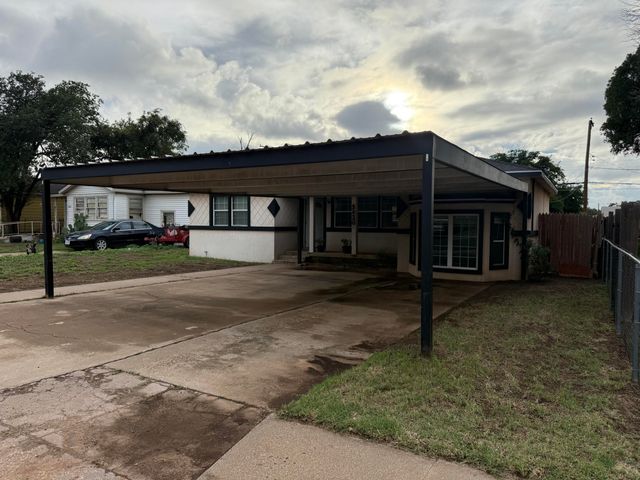 5420 Avenue B, Lubbock, TX 79404