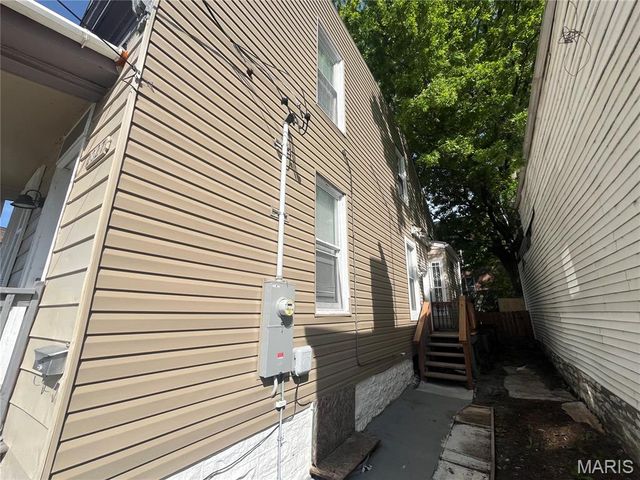 2027 Destrehan Street, St Louis, MO 63107