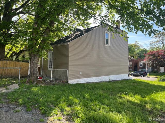 2027 Destrehan Street, St Louis, MO 63107