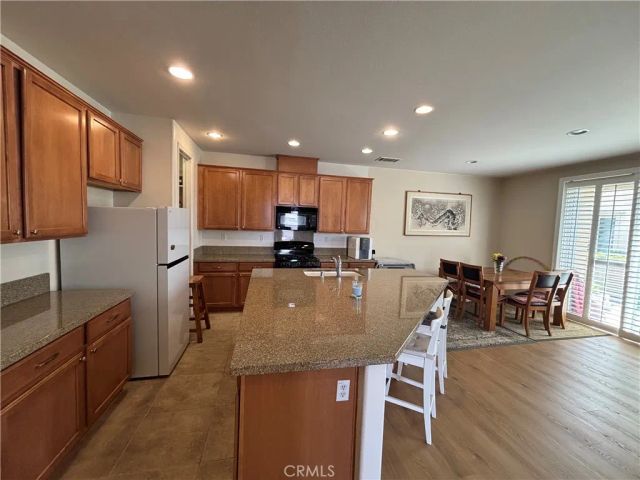 2750 OAK HILL Drive 16, Ontario, CA 91761