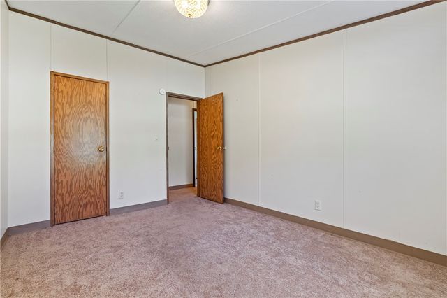 111 Pembrooke Dr, Salem Twp, PA 15626