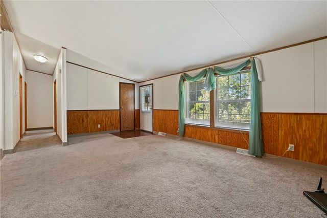 111 Pembrooke Dr, Salem Twp, PA 15626