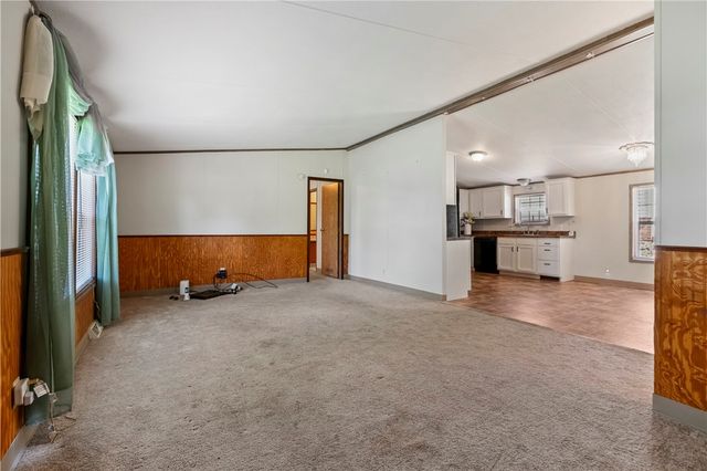 111 Pembrooke Dr, Salem Twp, PA 15626