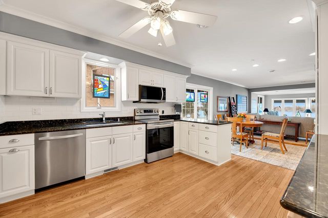 W949 Miramar DRIVE, East Troy, WI 53120