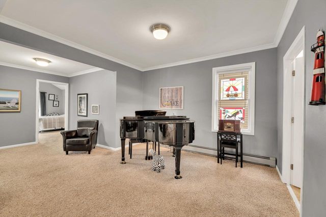 W949 Miramar DRIVE, East Troy, WI 53120