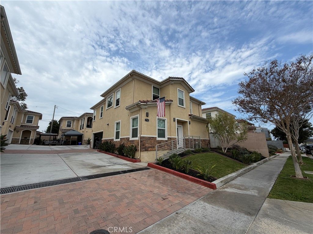 7796 LIBERTY, Huntington Beach, CA 92647 — photo 3