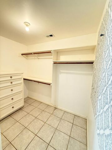 2906 Deer Creek Drive, Sugar Land, TX 77478