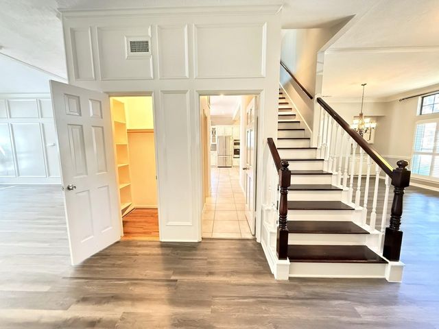 2906 Deer Creek Drive, Sugar Land, TX 77478