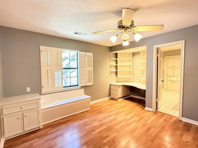 2906 Deer Creek Drive, Sugar Land, TX 77478