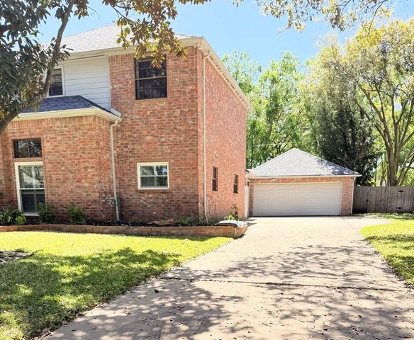 2906 Deer Creek Drive, Sugar Land, TX 77478