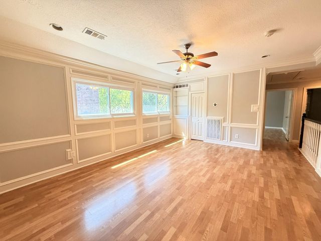 2906 Deer Creek Drive, Sugar Land, TX 77478