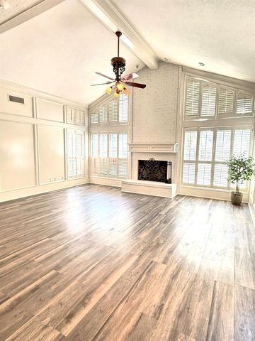 2906 Deer Creek Drive, Sugar Land, TX 77478