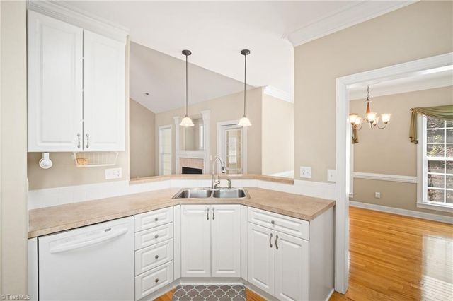 6680 Elm Hill Drive, Clemmons, NC 27012