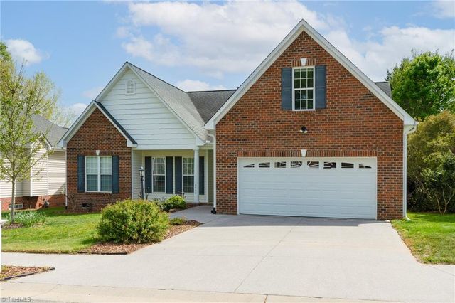 6680 Elm Hill Drive, Clemmons, NC 27012