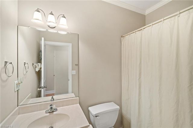 6680 Elm Hill Drive, Clemmons, NC 27012