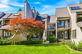 10327 NE 19th Place, Bellevue, WA 98004