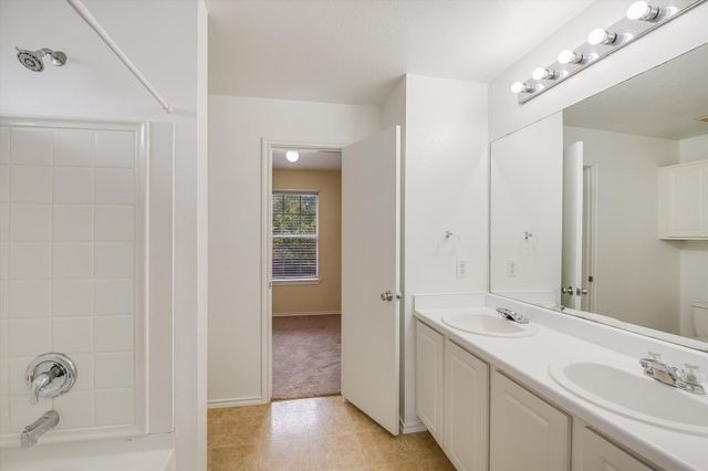 197 Peppergrass CV, Kyle, TX 78640