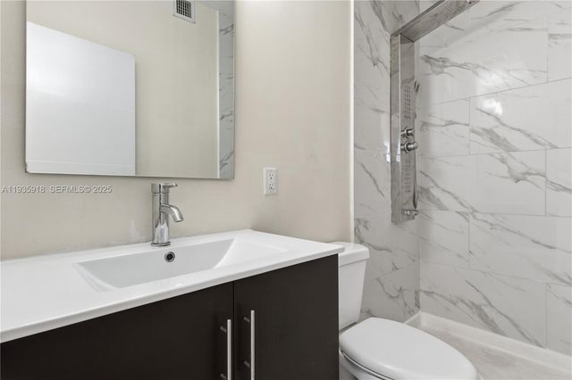 13724 SW 259th St 1, Homestead, FL 33032