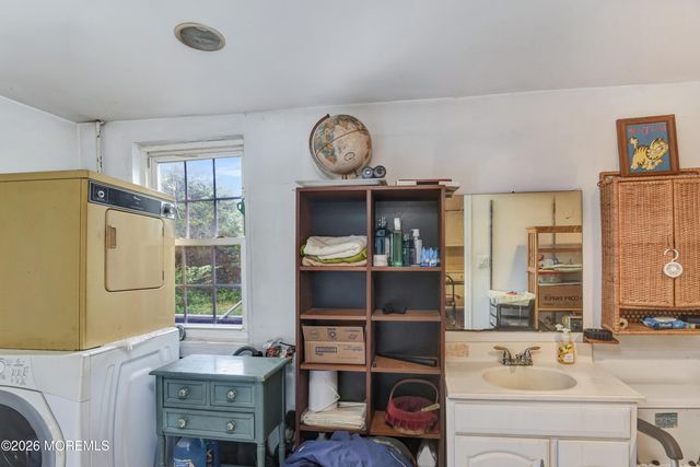 362 Etra Perrineville Road, East Windsor, NJ 08520
