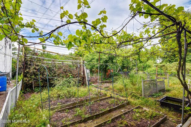 362 Etra Perrineville Road, East Windsor, NJ 08520