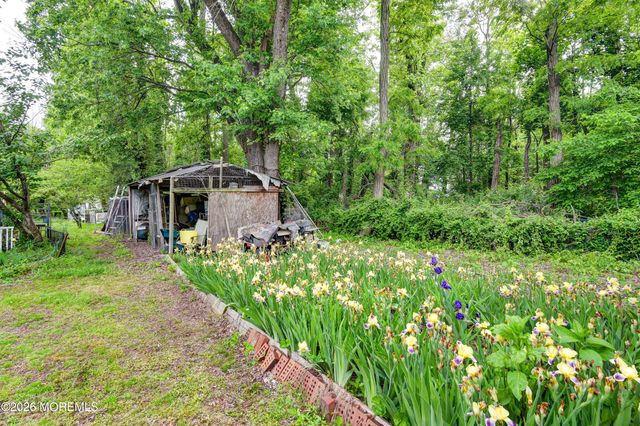 362 Etra Perrineville Road, East Windsor, NJ 08520