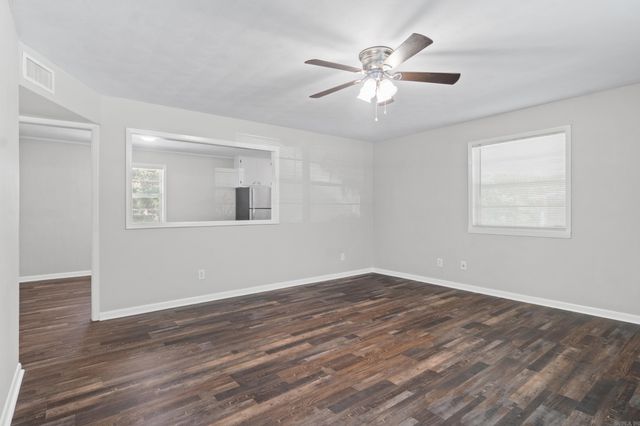 606 Ethel Dr., Searcy, AR 72143