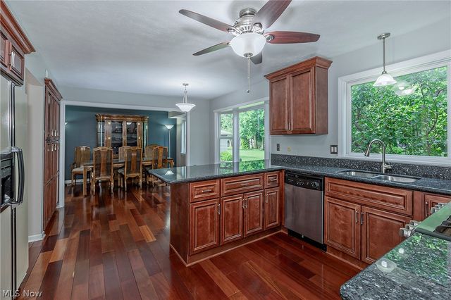 1834 Coes Post Run, Westlake, OH 44145