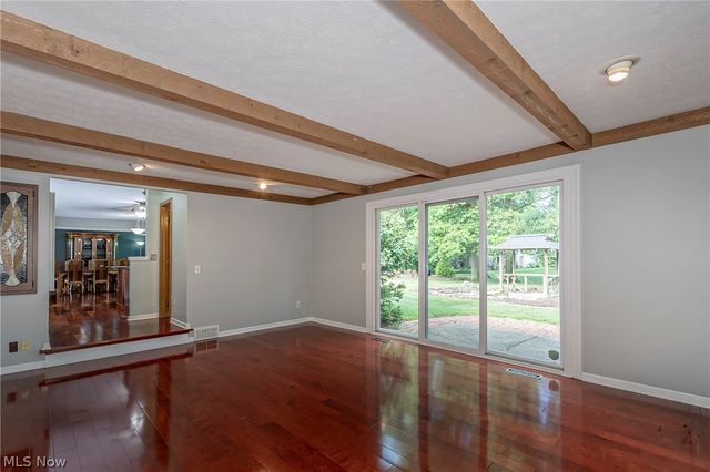 1834 Coes Post Run, Westlake, OH 44145